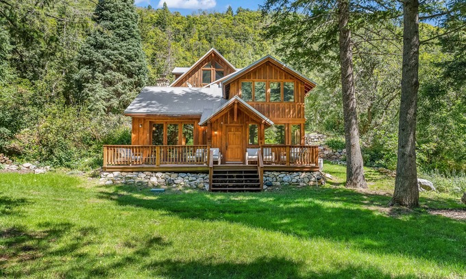 Sundance Cabin | Above It All - Serene Forest Setting, Backs to Stream, Flat Backyard, Updated