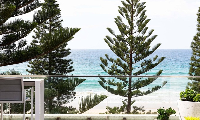 Manly Apartment | Absolute beachfront luxury Manly apartment with views