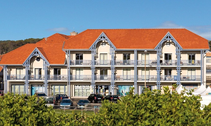 Biscarrosse Plage Apartment | Accès Piscine + École de Surf Sur-Place