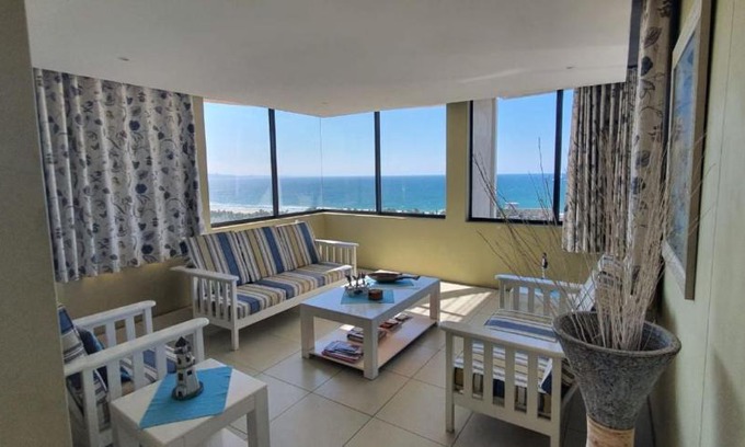 Durban Point Apartment | Accommodation Front - Tastefully Furnished 6 Sleeper with Ocean Views