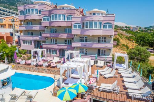 Dobra Voda House | Accommodation Royal Azur