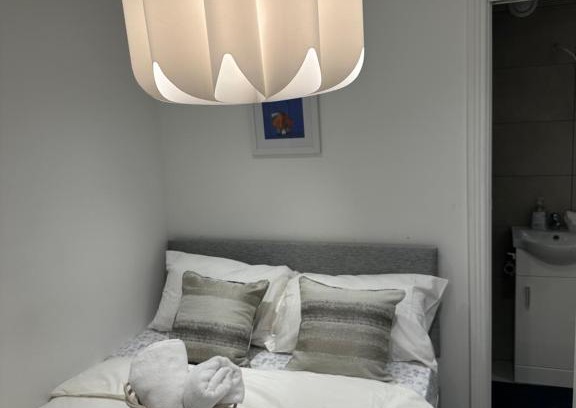 Ongar Apartment | Achievers Apartment
