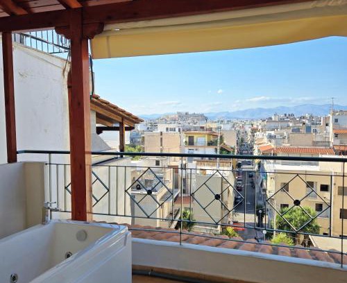 Dafni-Ymittos Apartment | Acropolis View Sky Suite with Jacuzzi near Metro