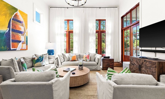 Seaside House | Across from Heated Pool, 2 Minutes to Beach, and Newly Renovated. With Gulf View