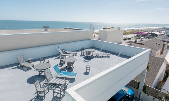 Rehoboth Beach Hotel | Admiral on Baltimore