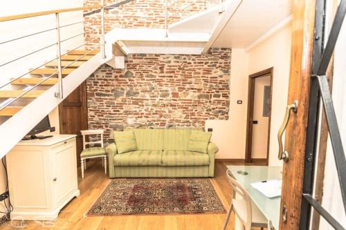 Isolotto Apartment | Adorable Suite By Villa Il Mosaico