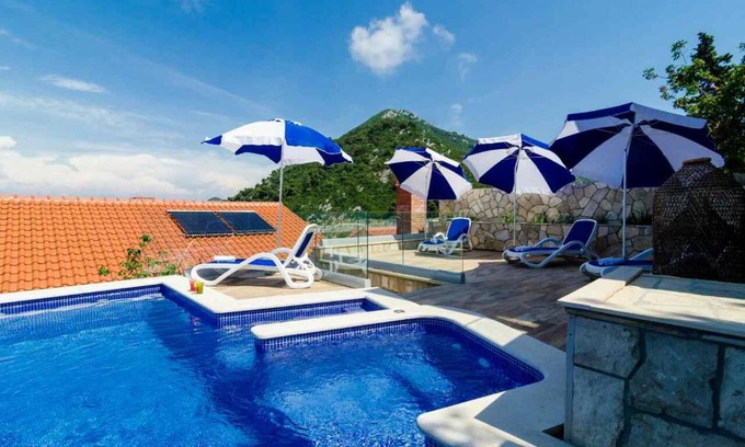 Sobra Apartment | Adriatic-house & seaview pool