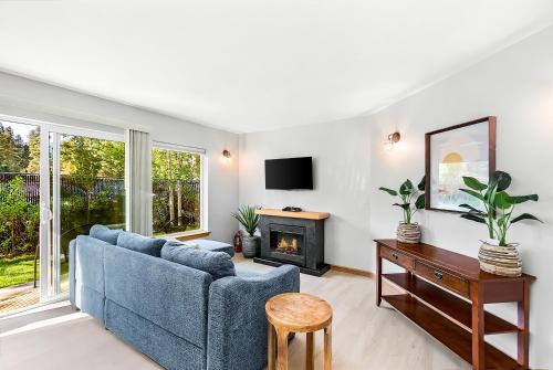 Downtown Leavenworth Apartment | Adventurer's escape at Icicle Village with pool and hot tub