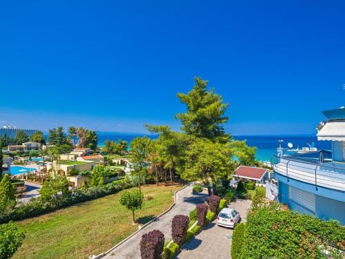 Kassandra Villa | Aegean Residence - F & B Summer Collection