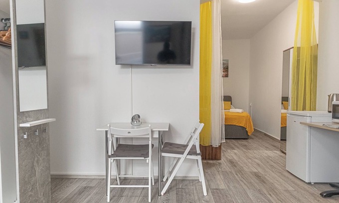Favoriten Apartment | Affordable 3BR Apt near Hauptbahnhof