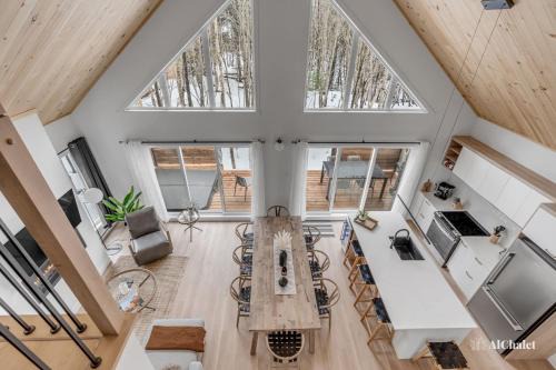 Pont-Rouge Ski Chalet | Aigle Blanc Comfort & Nature Spa Fireplace & Furnished Terrace