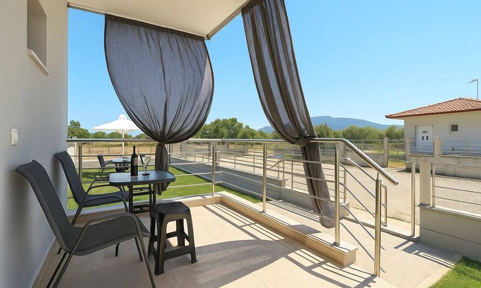 Asprovalta Apartment | Aigli Garden Getaway, Steps From Vrasna Beach