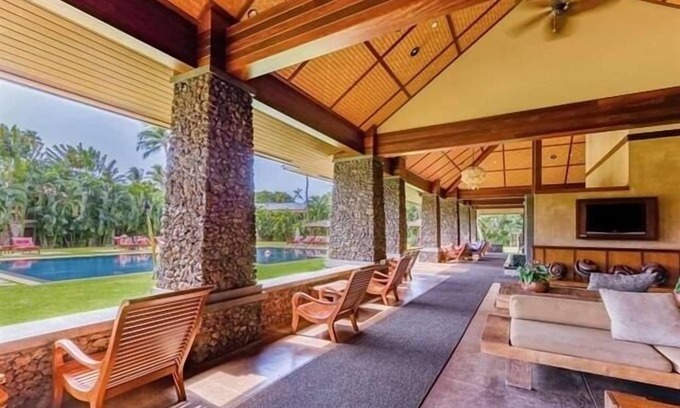 Historic Lahaina Front Street Condo | Aina Nalu 2bd/2ba 2 Bedroom Condo by Redawning