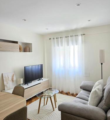 Distrito Llano Apartment | Aires de Gijón - 2 dormitorios - Reformado