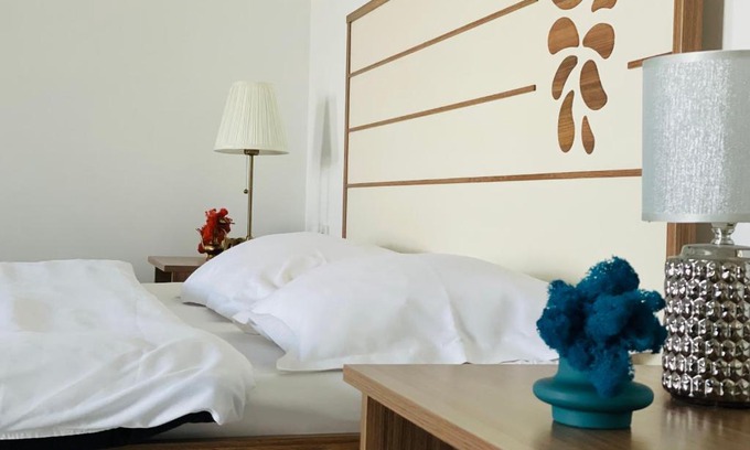 Otopeni Apartment | Airplane Plaza