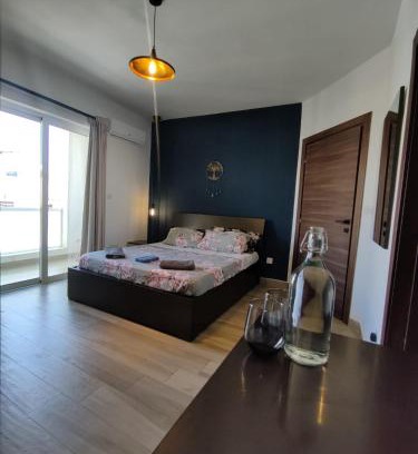 Mqabba House | Airport Accommodation Bedroom with your own private Bathroom Self Check In and Self Check Out Air-condition Included