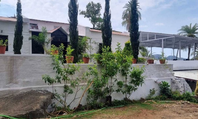 Mount Abu Hotel | Akhey Vilas