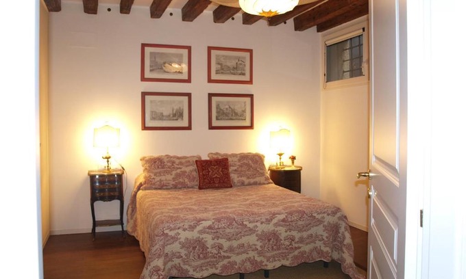 San Marco Apartment | Al pozzo dei Scoacamini, 100 m from San Marco, ground floor