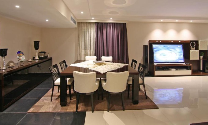 Al Duqqi Apartment | AlAshrafia Smart Residence