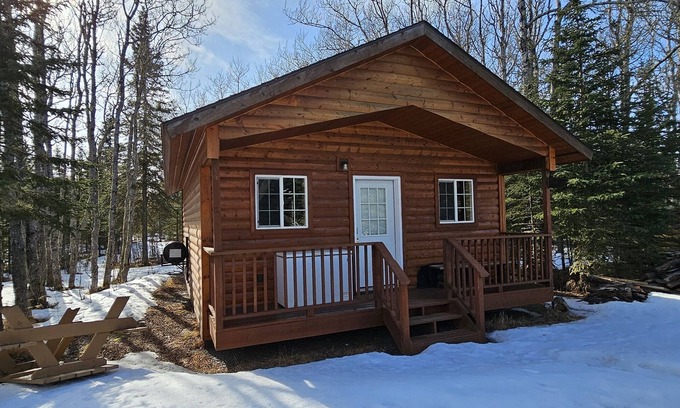 Cohoe Cabin | Alaska Summers Lodge Cabin No. 5