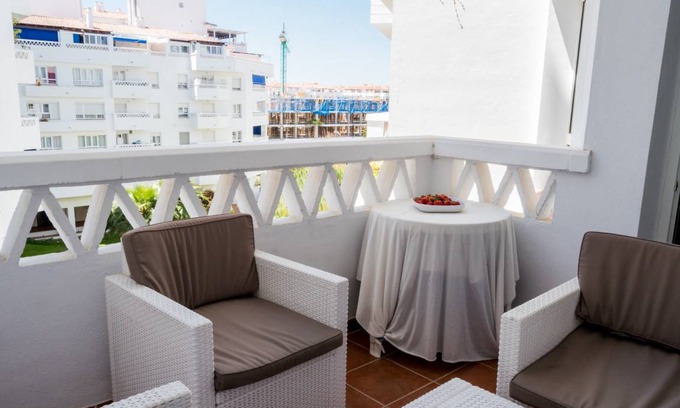 Nueva Andalucia Apartment | Albatros Apartment