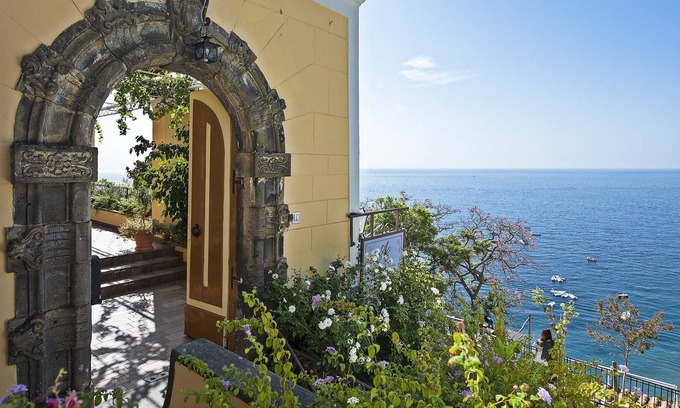 Positano City Centre Hotel | Albergo California