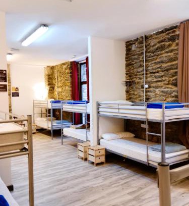 Sarria Hostel | Albergue San Lázaro