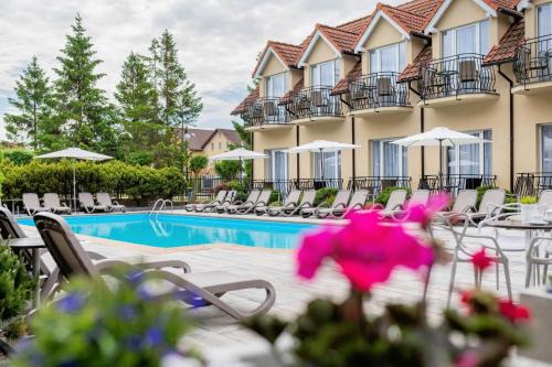 Rewal Resort | Alcest z widokiem na morze, basenem,