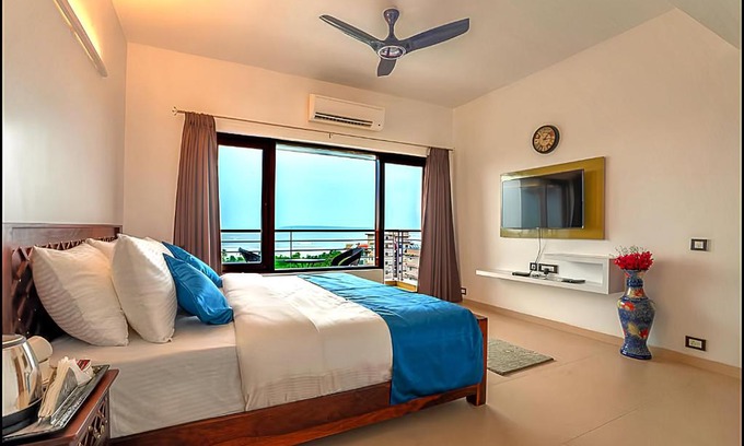 Dona Paula Hotel | Alekhya Suites - Panaji