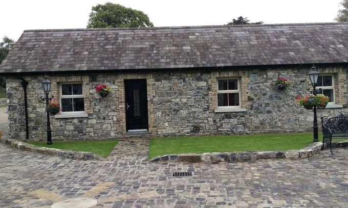 Leixlip Cottage | Alensgrove Cottages No. 07