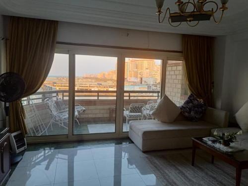 Ar-Raml 1 Apartment | ALEX HOMES - Gleem Cozy Apartments Direct sea view