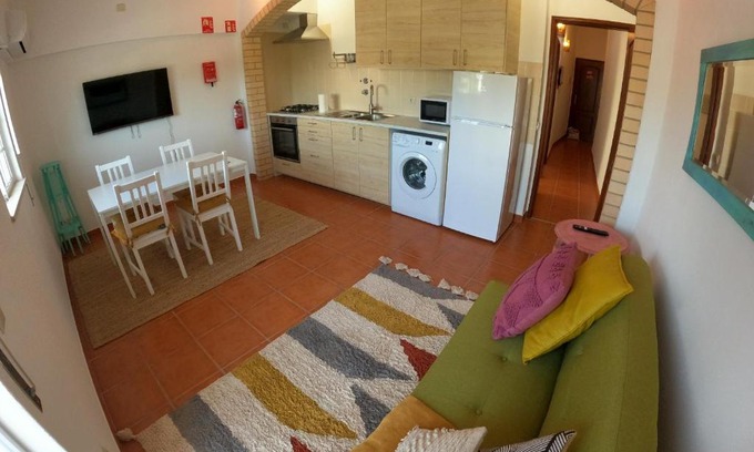 Sao Bras de Alportel Apartment | Algarve, renovated T1 apartment in S Bras de Alportel