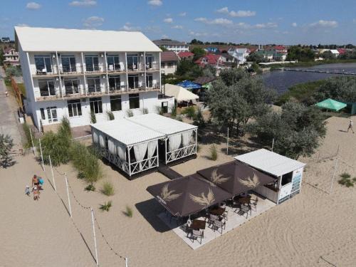 Karolino-Bugaz Hotel | ALION HOTEL Бугаз Перша Лінія
