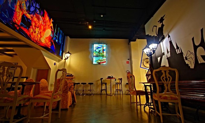 Zurbaran Hostel | All Iron Hostel