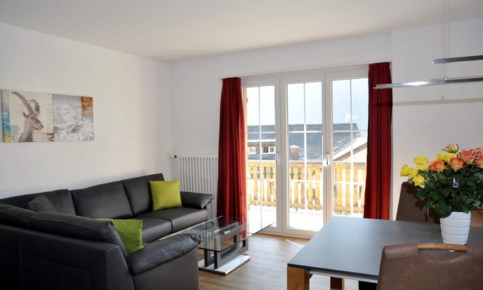 Engadin Scoul Apartment | Allegra and welcome to the Minchületta 3 vacation apartment