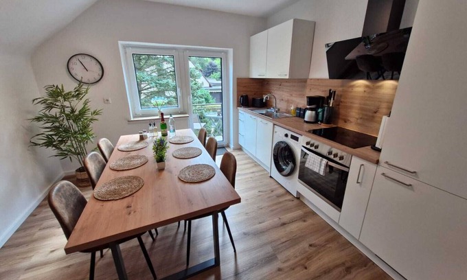 Verden Apartment | AllerGrün apartment, balcony with a view of nature