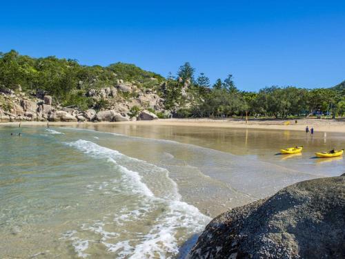 Arcadia Apartment | Alma Bay Holiday Unit 1