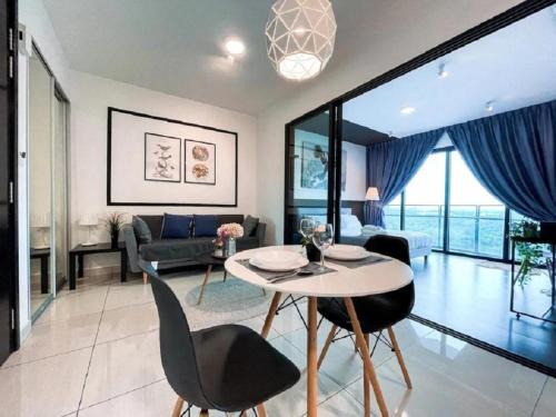 Nusajaya Apartment | Almas Puteri Harbour Nusajaya Suite room Exclusive Room 5 min to Legoaland by HomeSpace