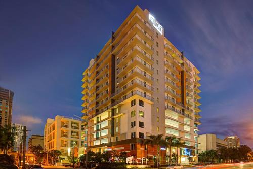 Brickell Hotel | Aloft Miami Brickell