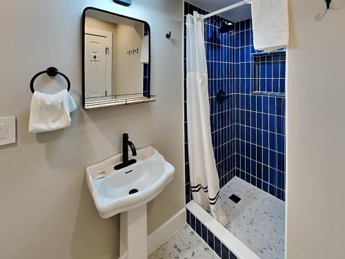 Swanton House | Alpine Cove