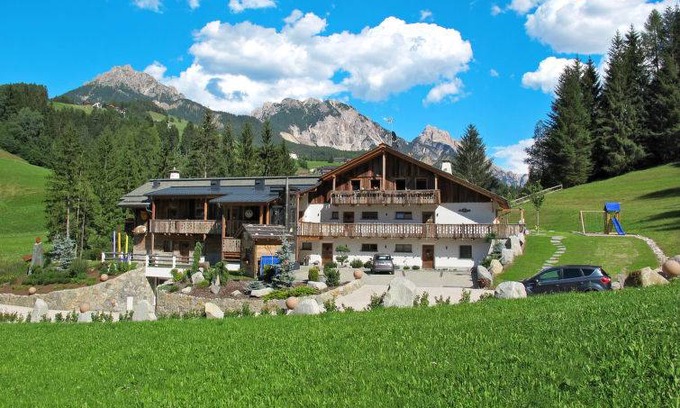 Mareo Apartment | Alpine Mountain Chalet (H4PR7N5)