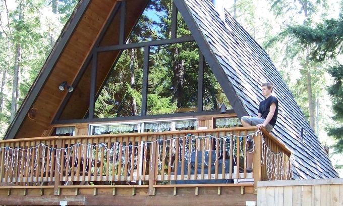 Cle Elum Cabin | Alpine View Cabin-Wifi/Priv H Tub/C. Pool/Mt View on Acr.