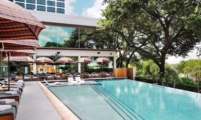 Congress Avenue Historic District Hotel | Always a Great Idea To Unwind! 4 Relaxing Units w/Lake View, Pets Allowed, Pool