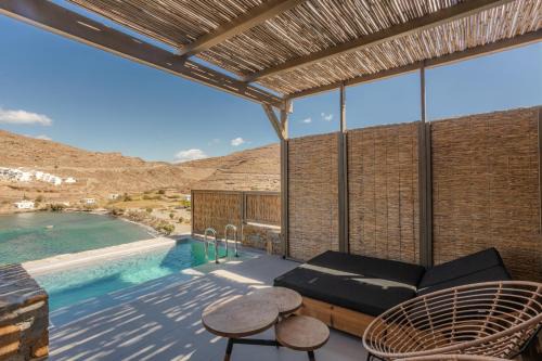 Kithnos Hotel | Amal Kythnos Suites