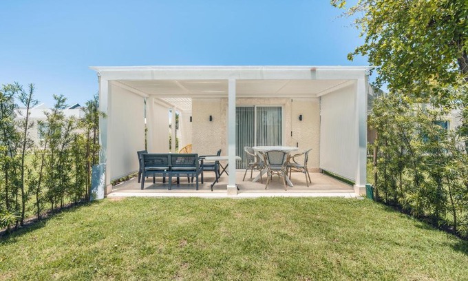 Munoz Villa | Amazing 1BR apt Green One Playa Dorada