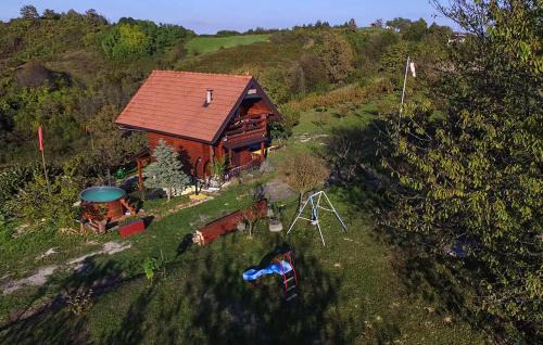 Ozalj House | Amazing Home In Zorkovac With Sauna