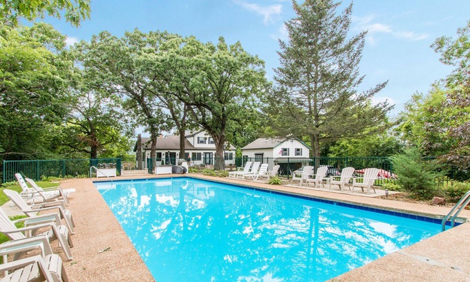 Twin Lakes House | Amazing Lake House w/ In-Ground Heated Pool