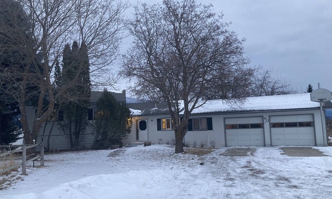 Kalispell House | Amazing mountain views