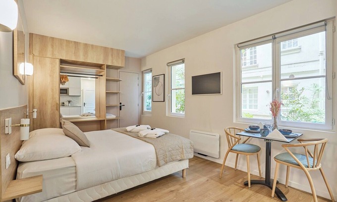 Arsenal Apartment | Amazing Studio Le Marais