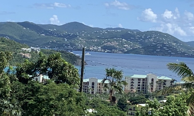 South Side House | Amazing views on the East End newly renovated